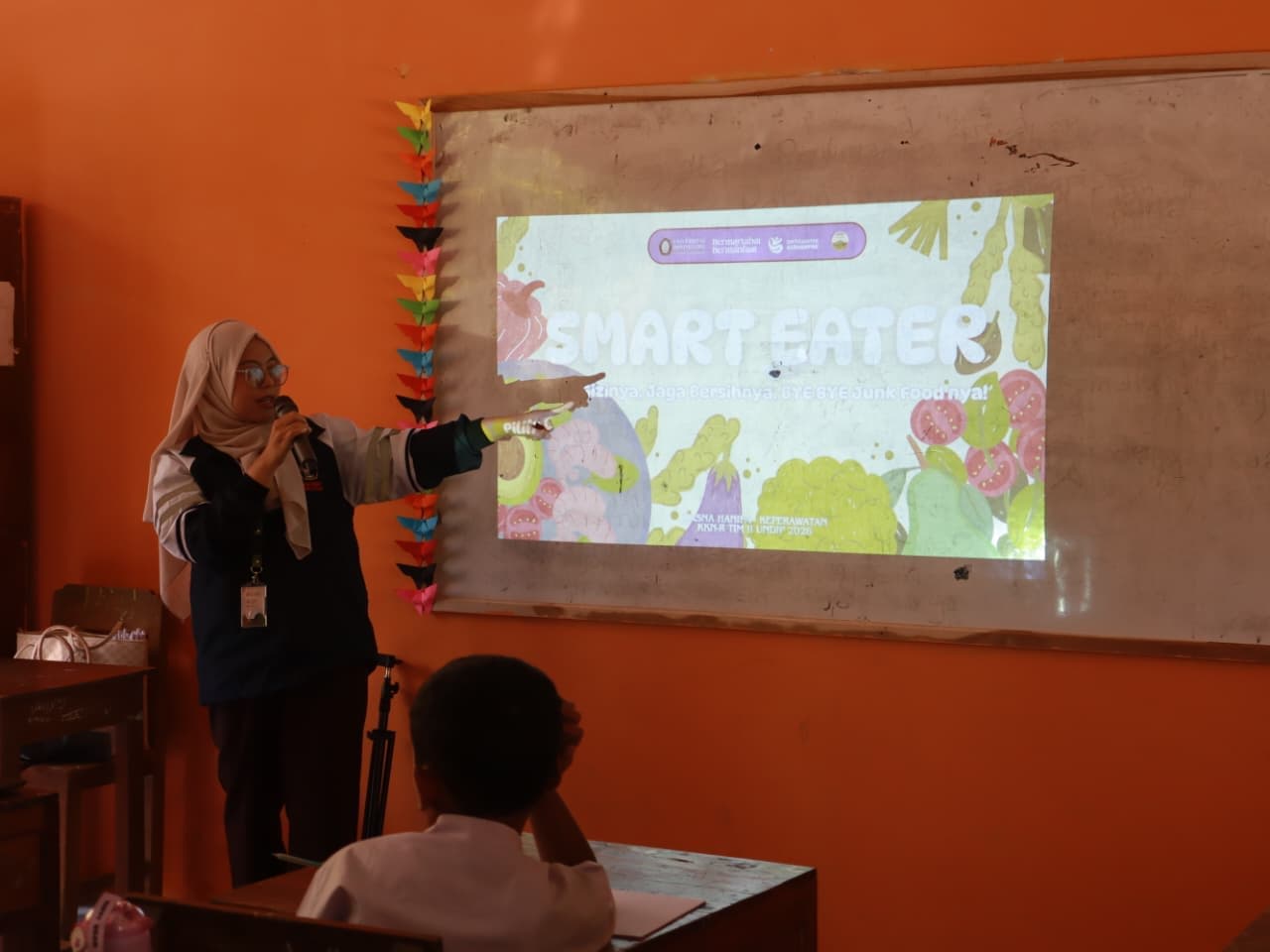 Foto: Edukasi “SMART EATER: Pilih Gizinya, Jaga Bersihnya, Bye-Bye Junk Food nya!”